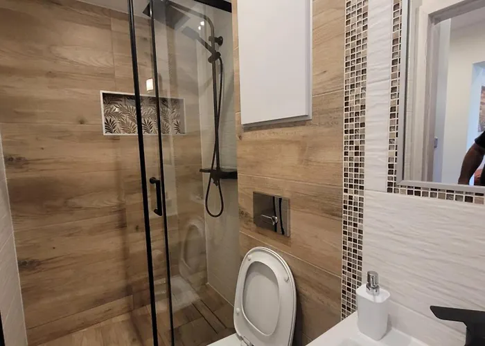 Centrum - Aleja Swietego Jana Pawla Ii 아파트 코워브제크